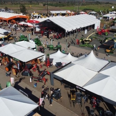 Montagem de Feiras em Abatiá